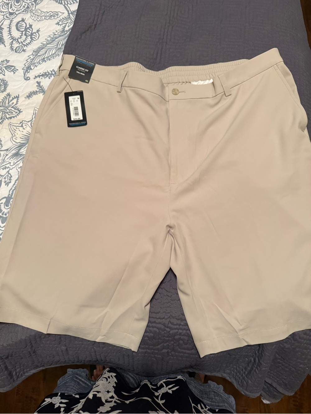 Roundtree & Yorke Men's Flat Front Shorts - Stone